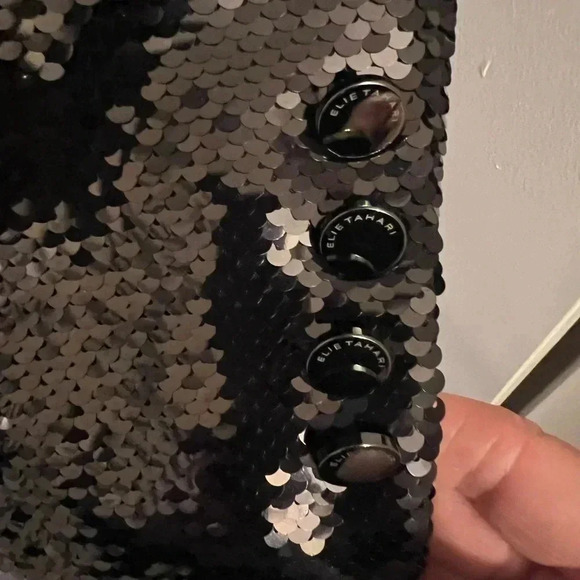 NWT-Elie Tahari -The Taylen Black Sequined Blazer
USA Size Small- UK Size 8/10 - Picture 5 of 6